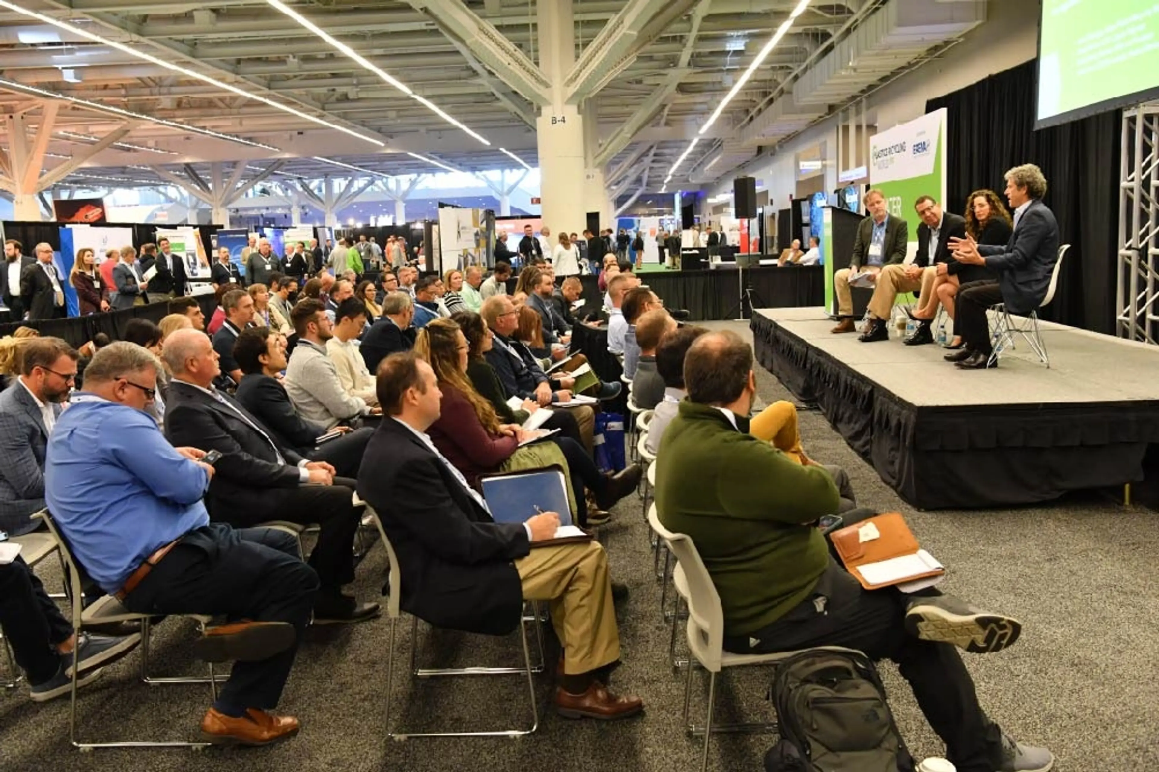 Busy AMI Cleveland expo conference theatre
