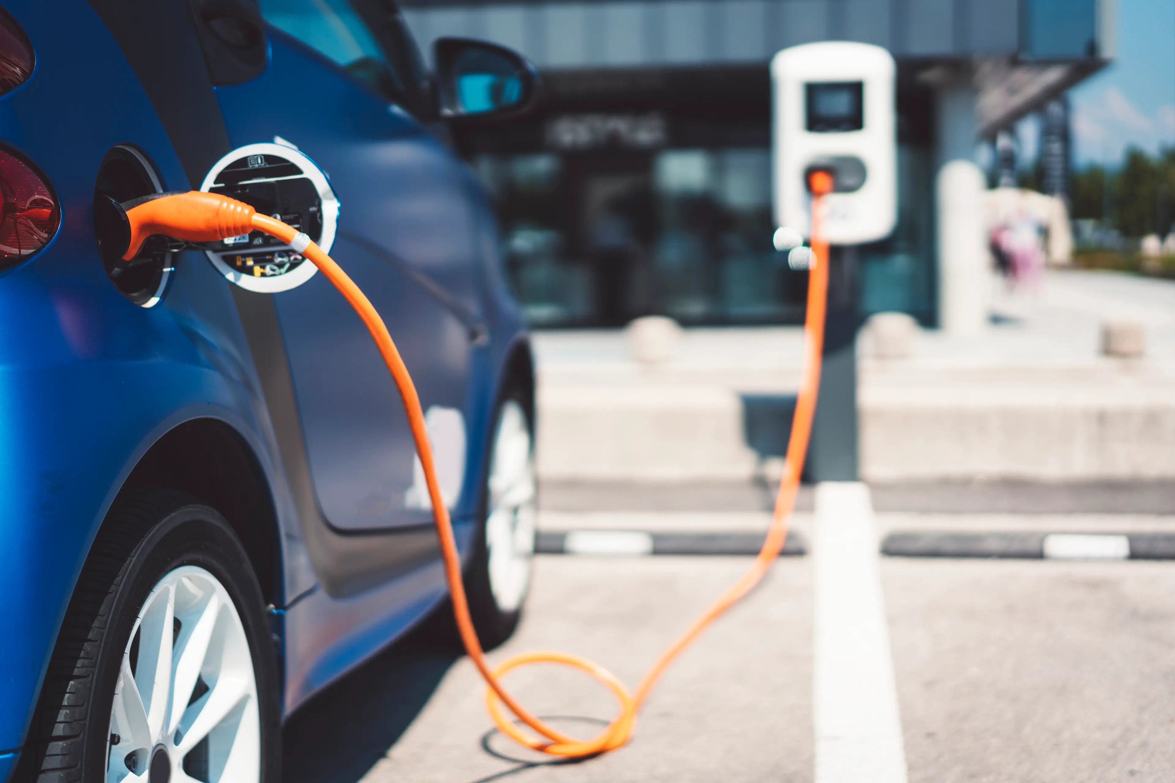 EV cables iStock-1018354368.jpg